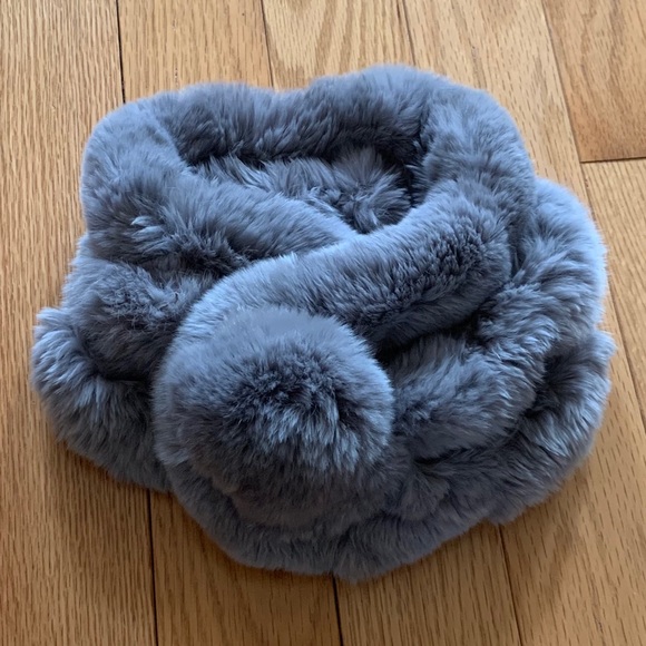 Accessories - Scarf